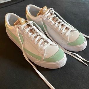 New Custom Nike Low Blazers Size 12